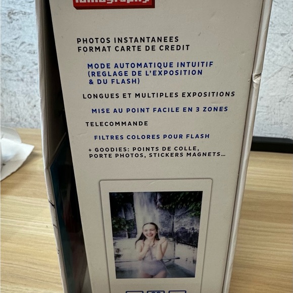 Lomography lomo instant Camera with film and accessories NIB - Picture 10 of 12